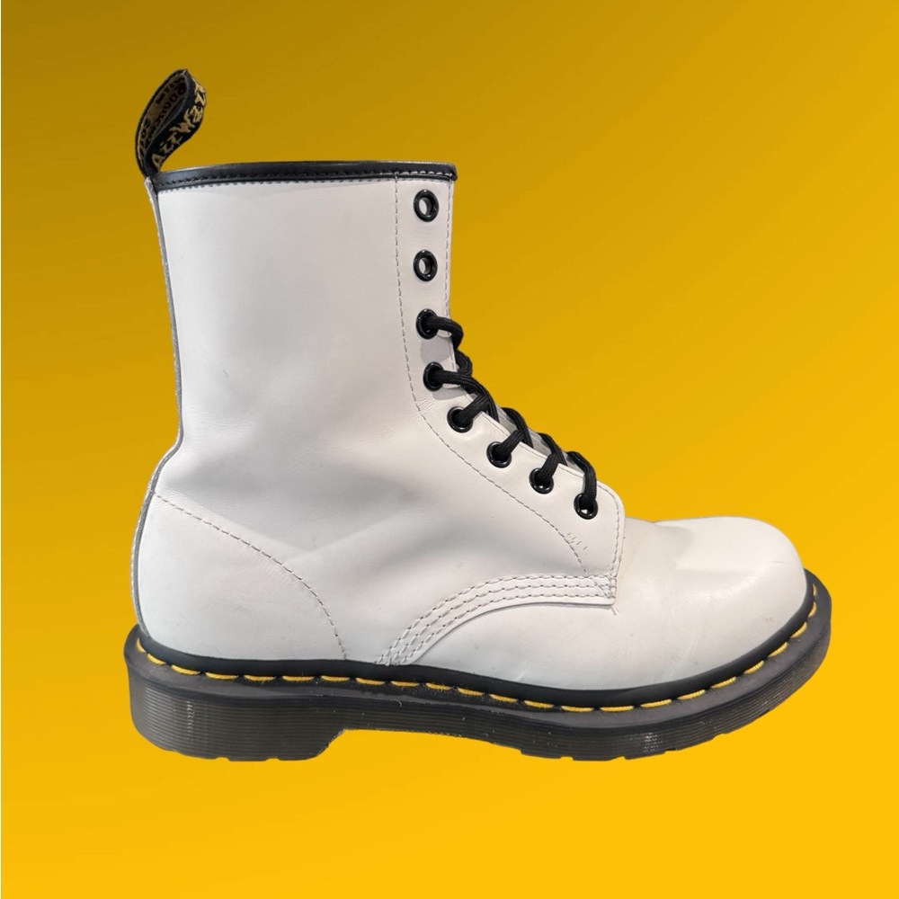Dr Martens 8-eye Boot White Size 8 11821